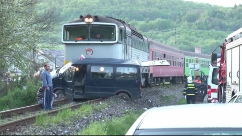 Stakčín, nehoda, dodávka a auto